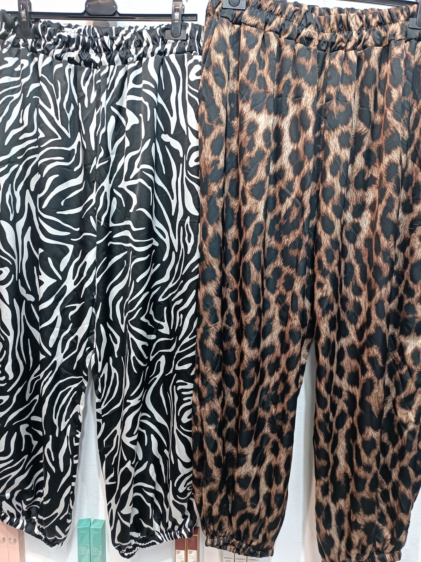 Pantalón Satén estampado