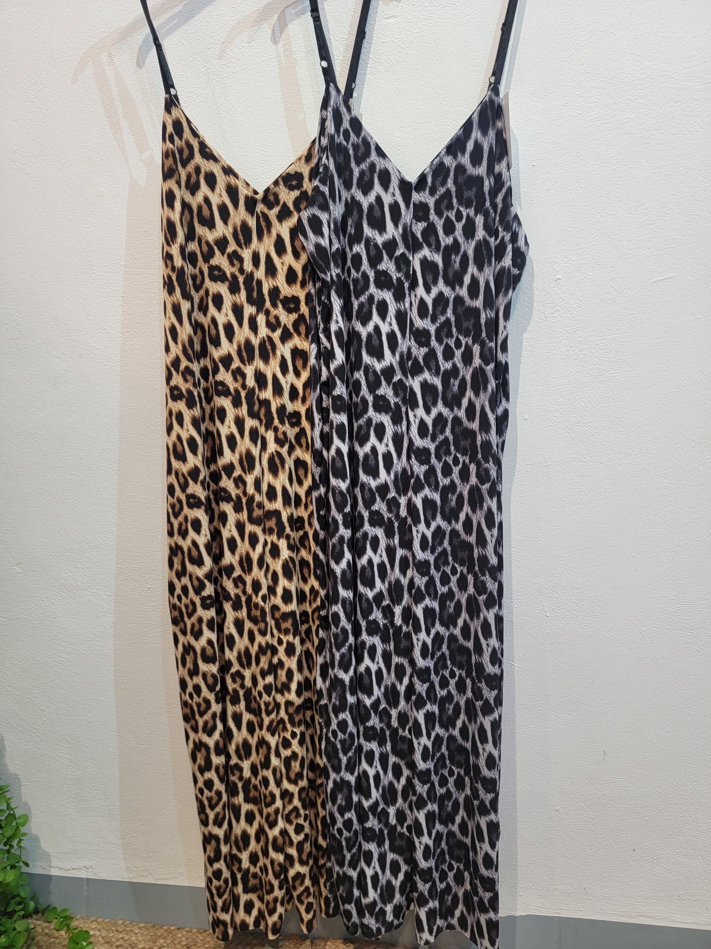 Mono animal print