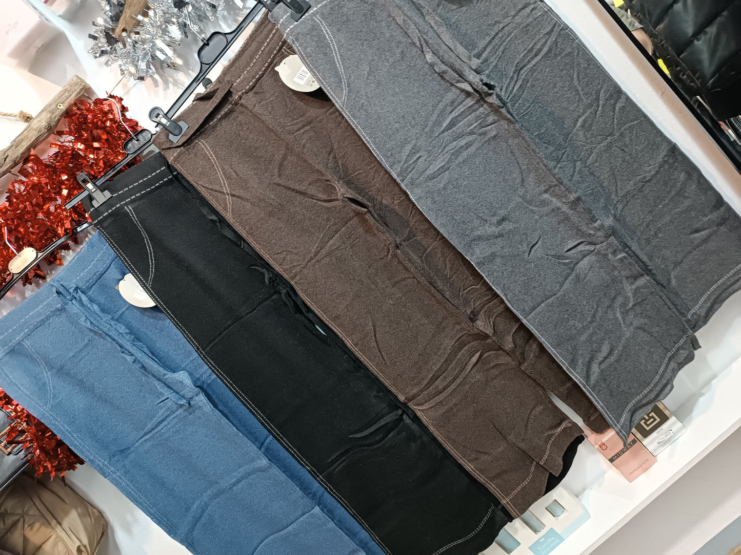 Pantalon punto costuras