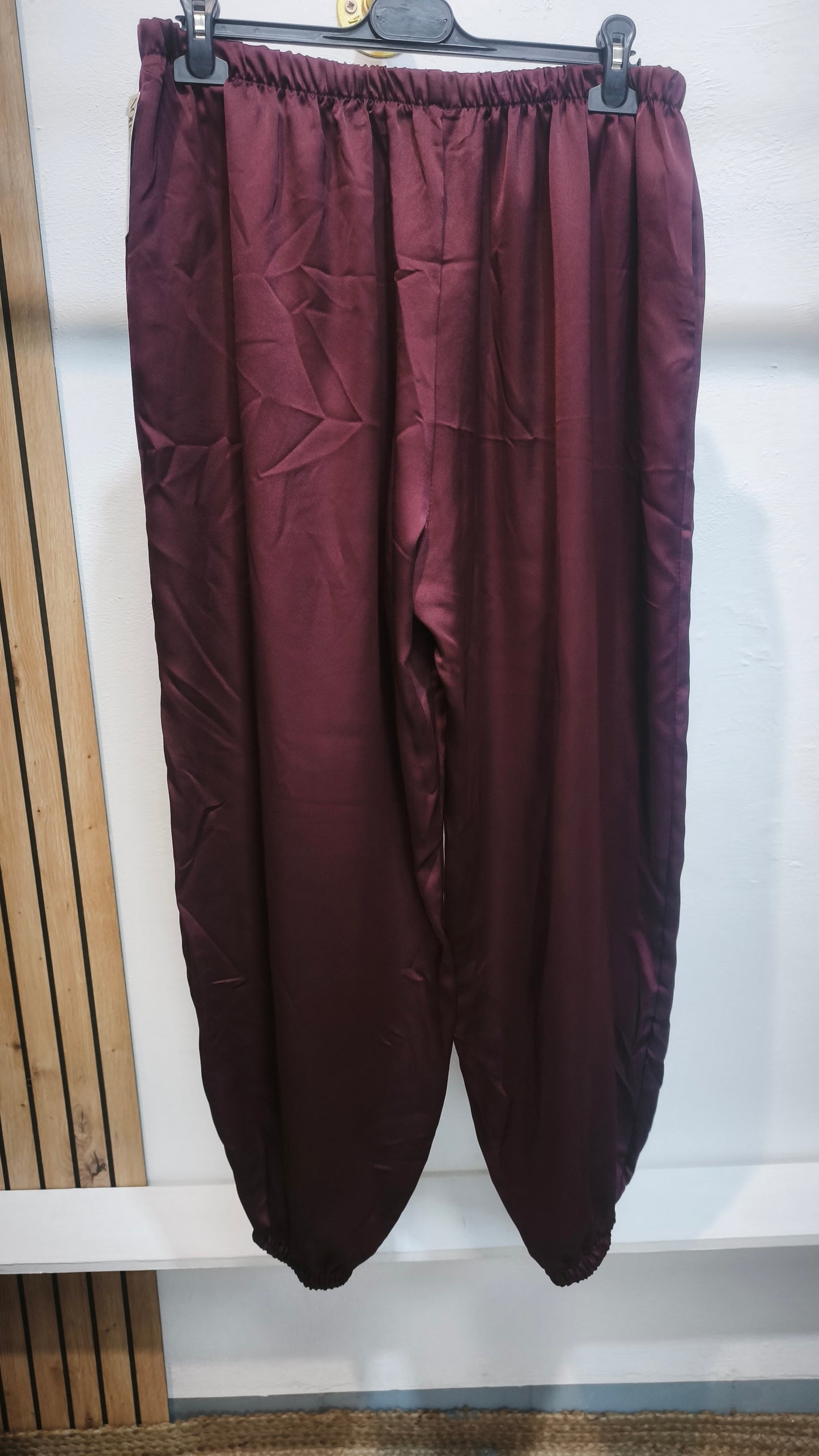 Pantalón saten bombacho