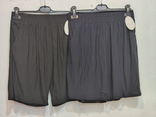 Pantalon Corto Oscuro