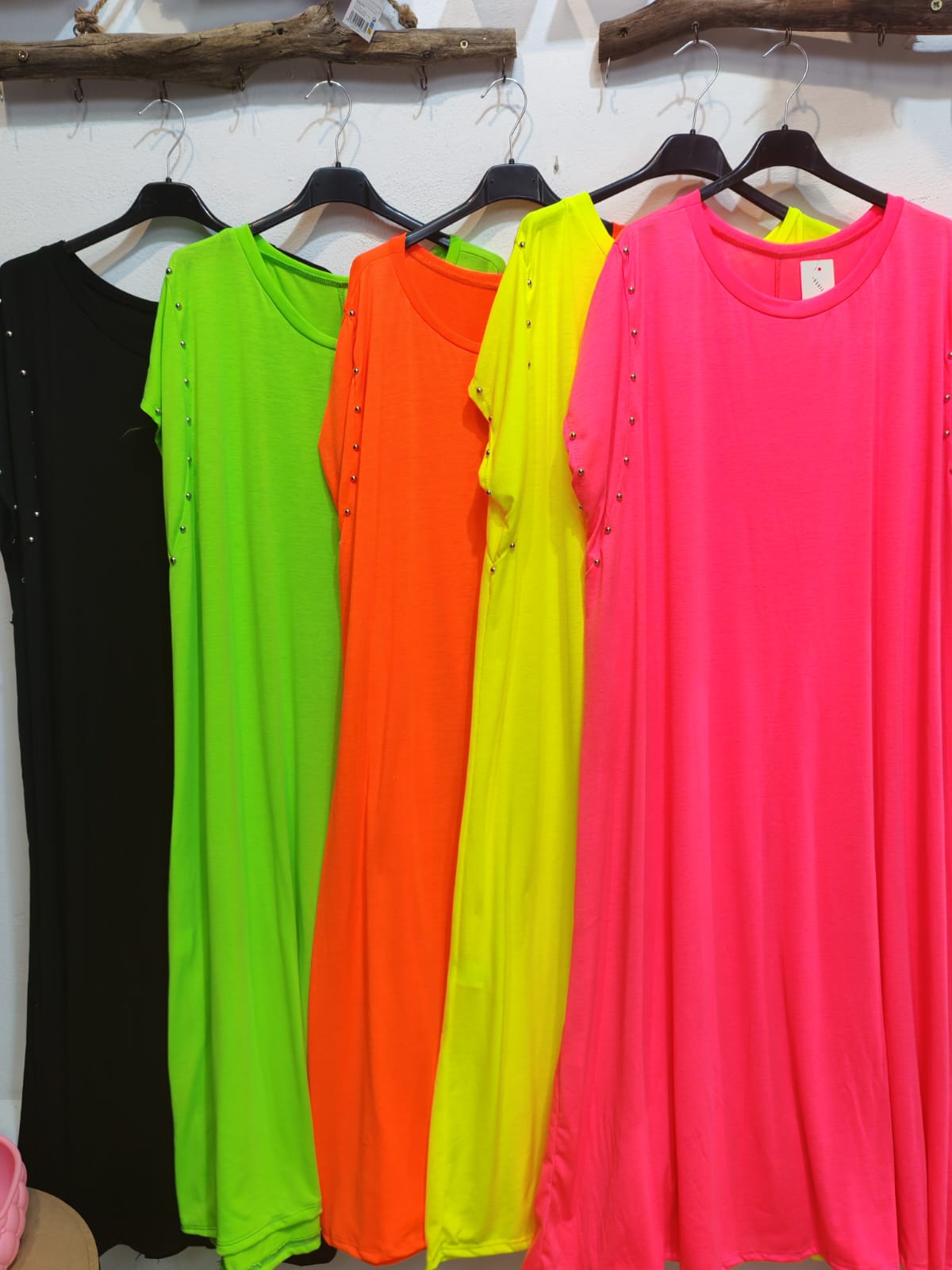 Vestido tachuelas fluor