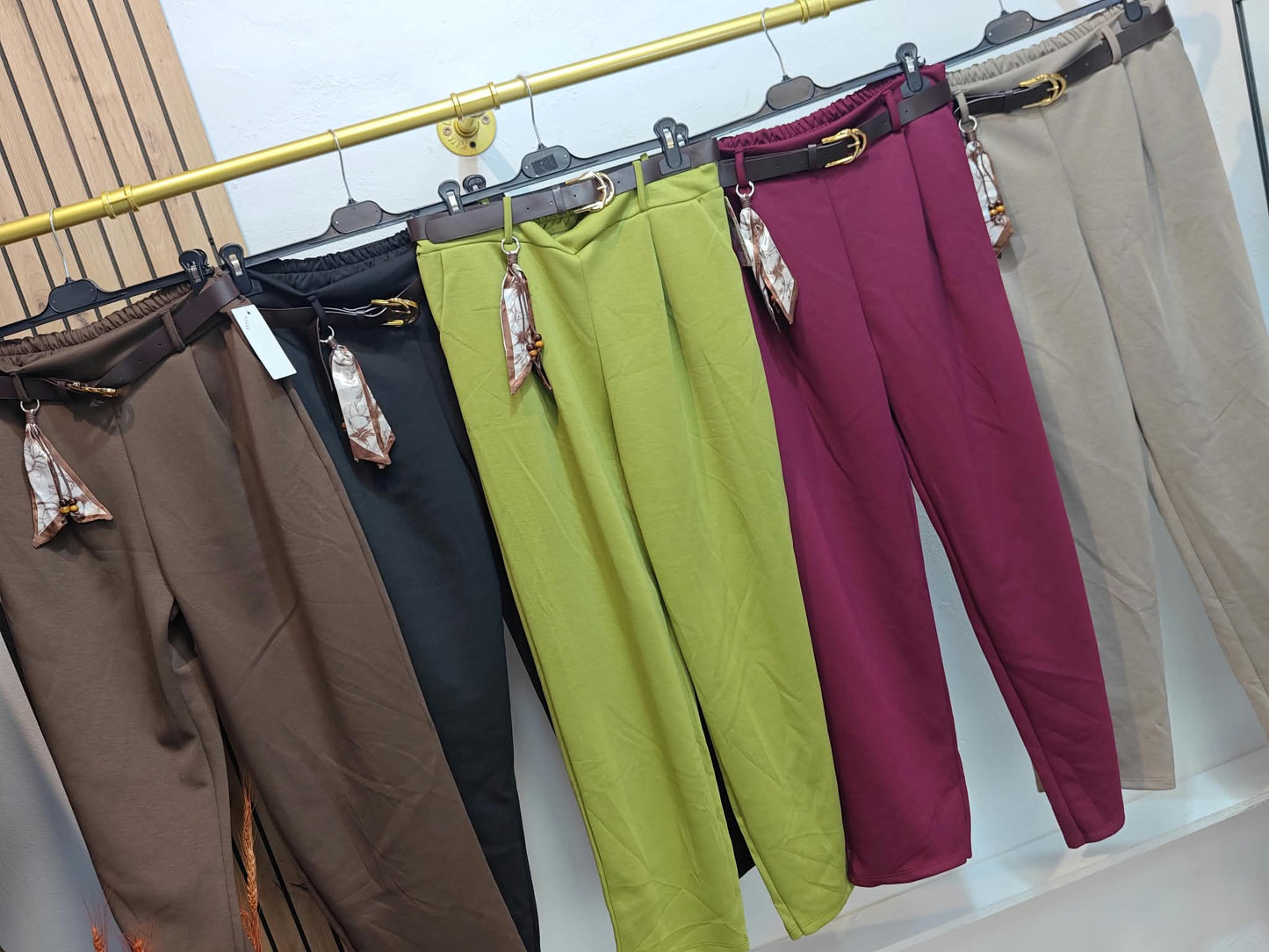 Pantalon abalorio
