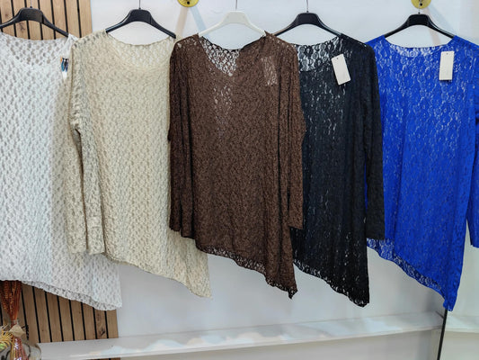 Blusa encaje asimetrica
