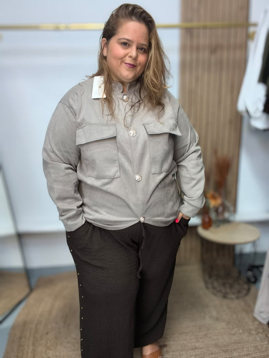 Pantalón tachuelas